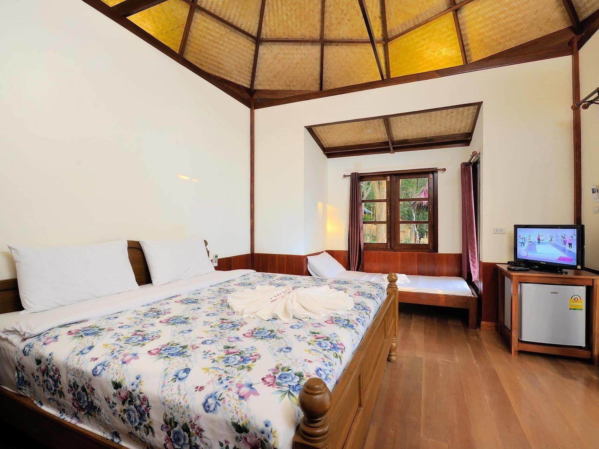 Sunwaree Phi Phi Resort 외부 사진